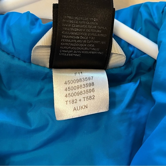 The North Face Blue Puffer Jacket Women's Size Medium - Picture 11 of 12